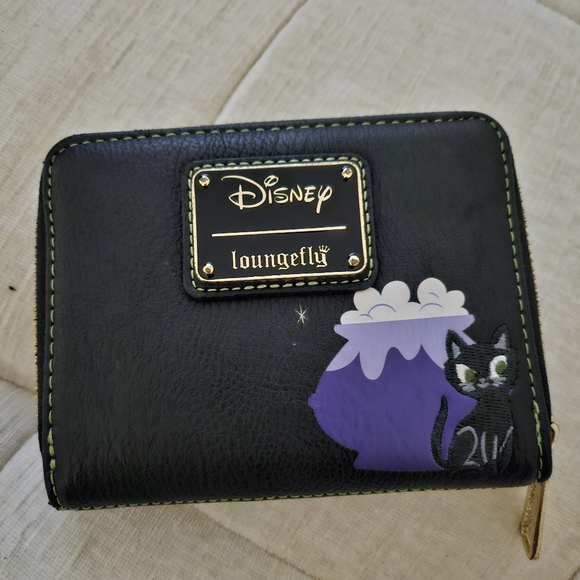 Loungefly Hocus Pocus Bundle - Picture 7 of 8